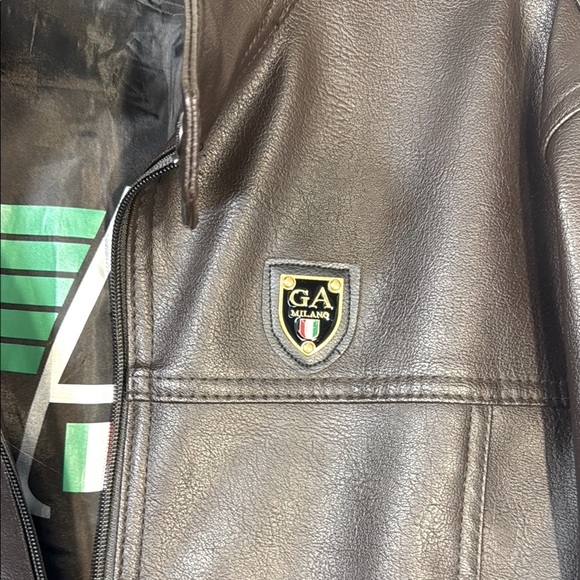 G A Milano NWT Black Faux Leather Bomber Jacket Sleek Fitted Design - Picture 4 of 15